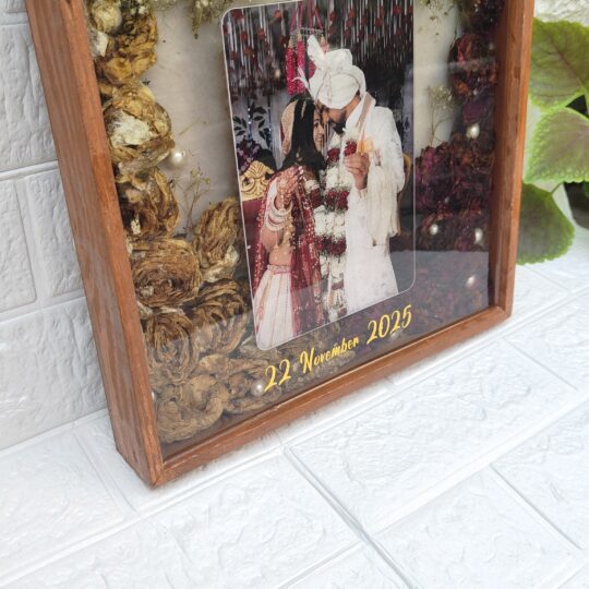 Varmala Preservation Frame